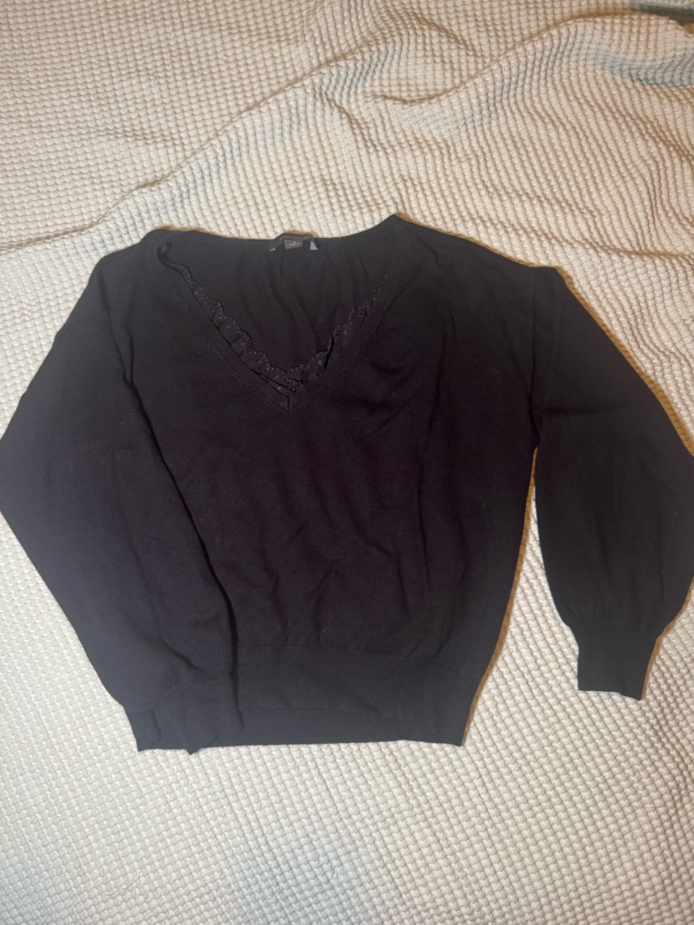 Ann Taylor Black Knit V Neck Sweater Lace Trim Embroidered Coquette Romantic M